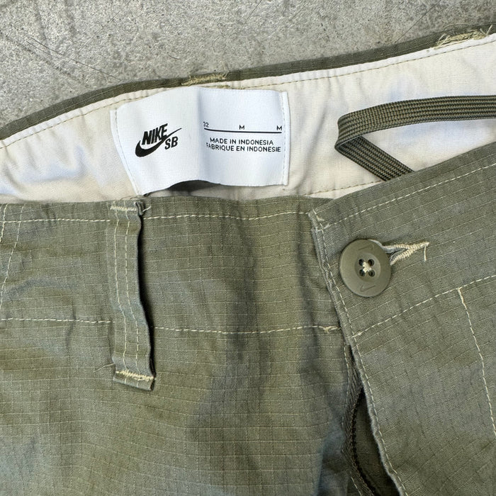 Nike SB Kearny Cargo Pant Medium Olive